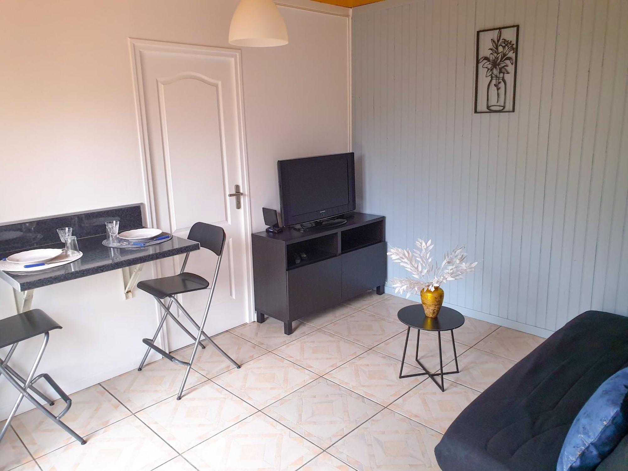 Maison Hyper Calme Proche Rer, A 2 Arrets Du Stade De France, 25Min Paris Centre, Proche, Disney, Asterix, Cdg Stains Exterior photo